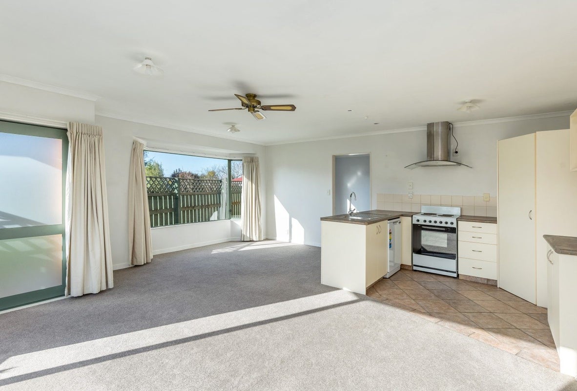 8 Timms Place, Kuripuni, Masterton - Carousel 2