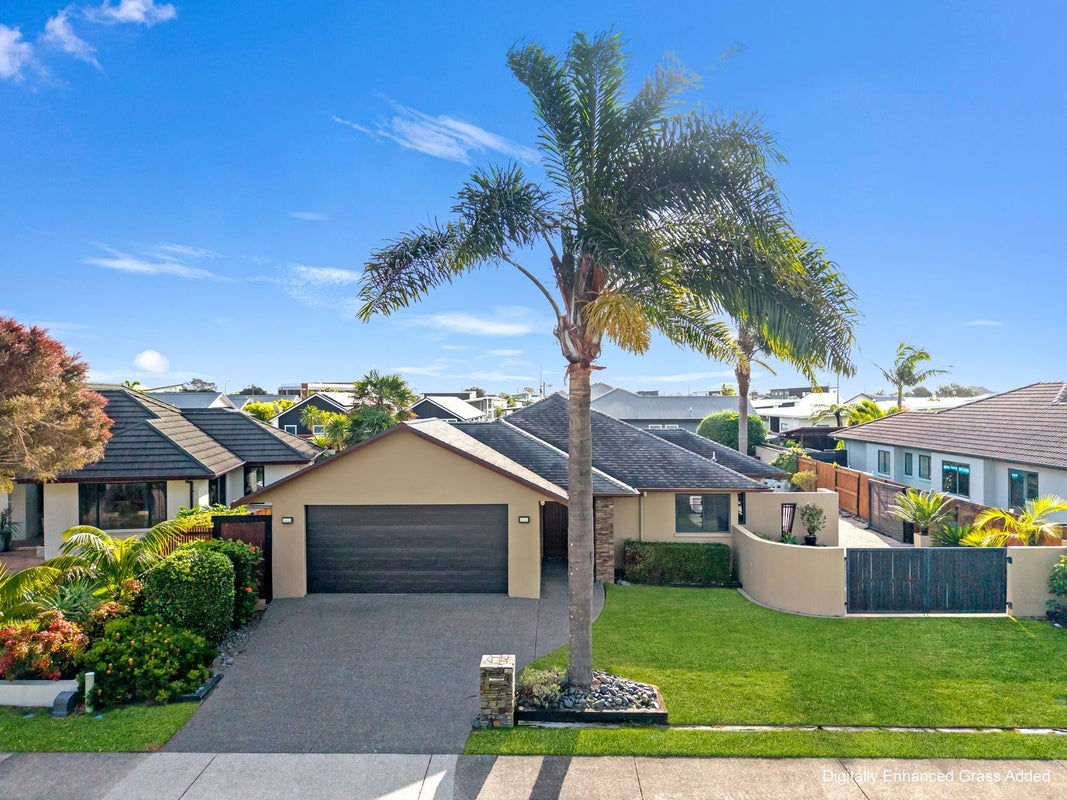 20 Aranui Drive, Papamoa Beach, Papamoa - Carousel 1