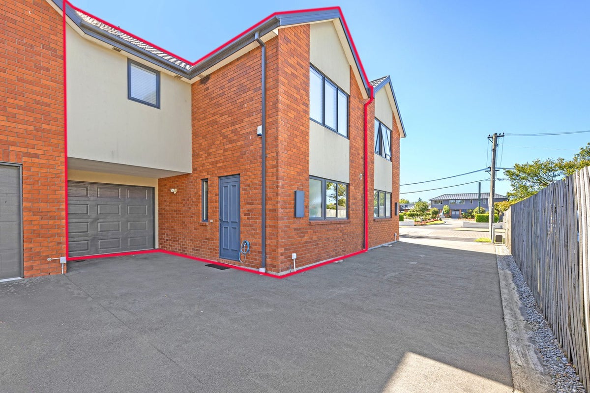 2/14 London Street, Richmond, Christchurch - Carousel 1