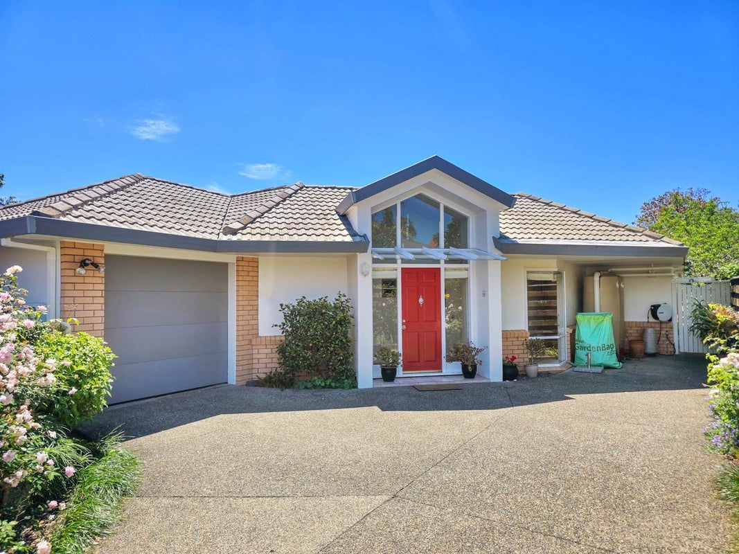 2/4 Fenwick Avenue, Milford, Auckland - Carousel 2