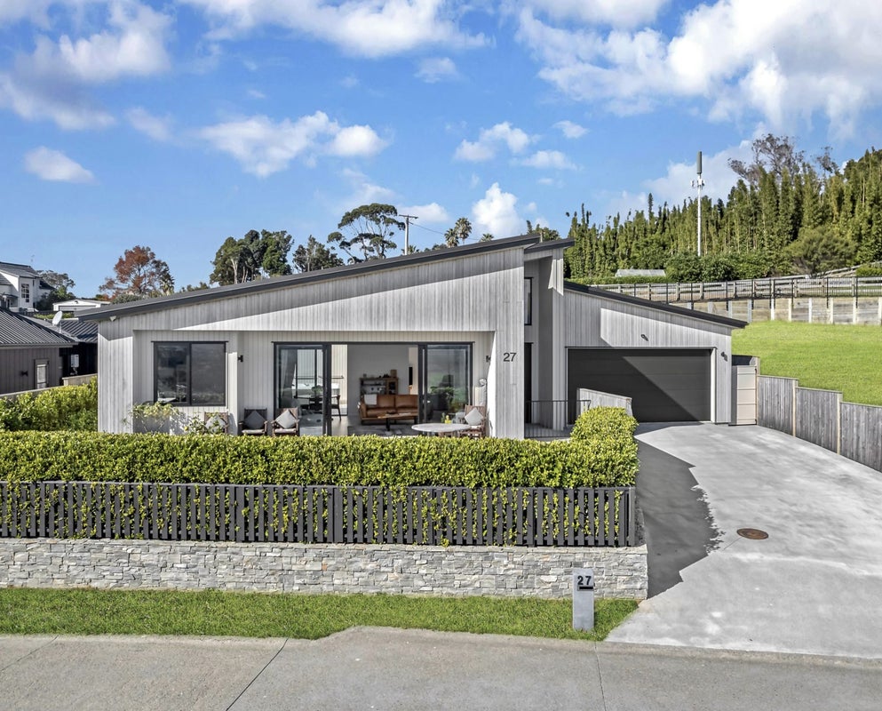 27 Anehana Place, Stanmore Bay, Whangaparaoa - Carousel 1