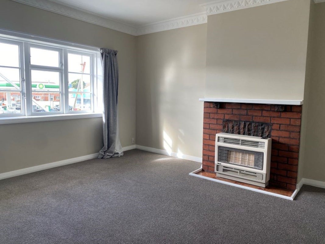 73 Whites Line, WAIWHETU, LOWER HUTT - Carousel 1