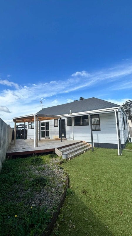 18 Goldnib Place, Randwick Park, Auckland - Carousel 1