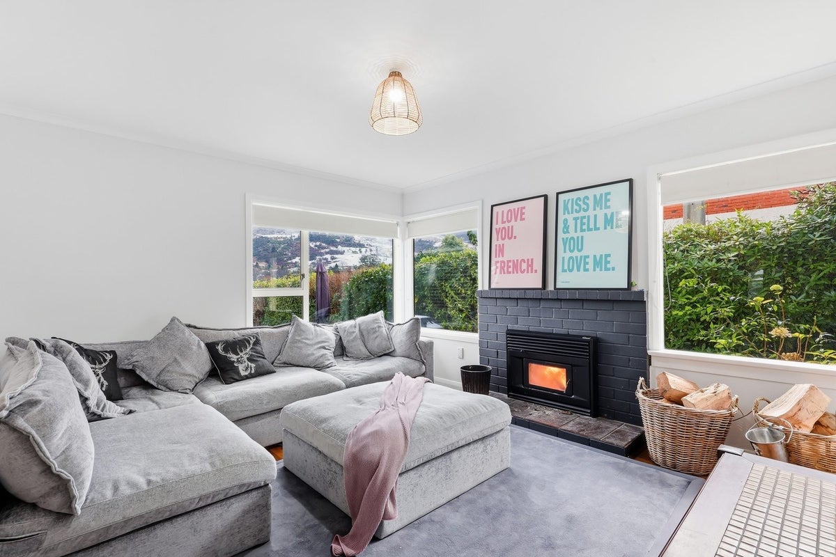 14 Upland Street, Helensburgh, Dunedin - Carousel 2