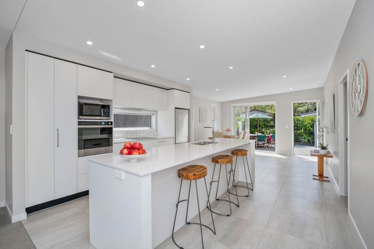 25 St Pauls Drive, Brookfield, Tauranga - Carousel 2