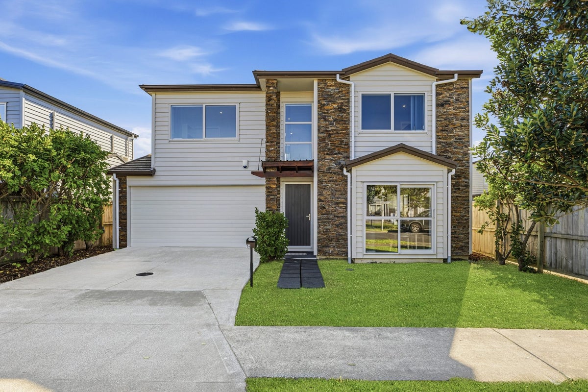 26 Bukem Place, Favona, Auckland - Carousel 1