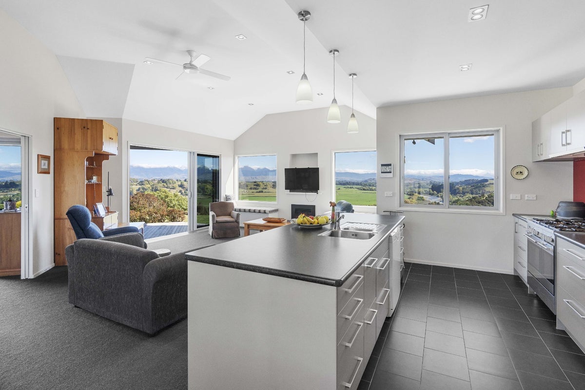 98I Black Rock Road, Te Ore Ore, Masterton - Carousel 2
