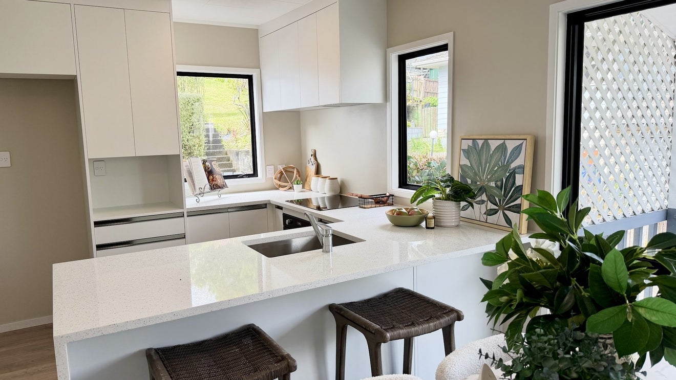 21A Kerria Place, Sunnynook, Auckland - Carousel 2