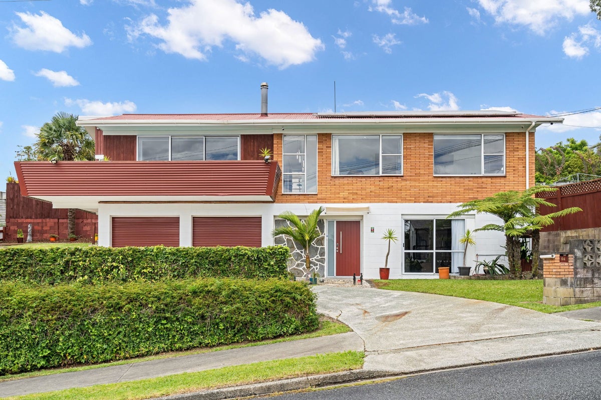 54 Hilltop Avenue, Morningside, Whangarei - Carousel 1