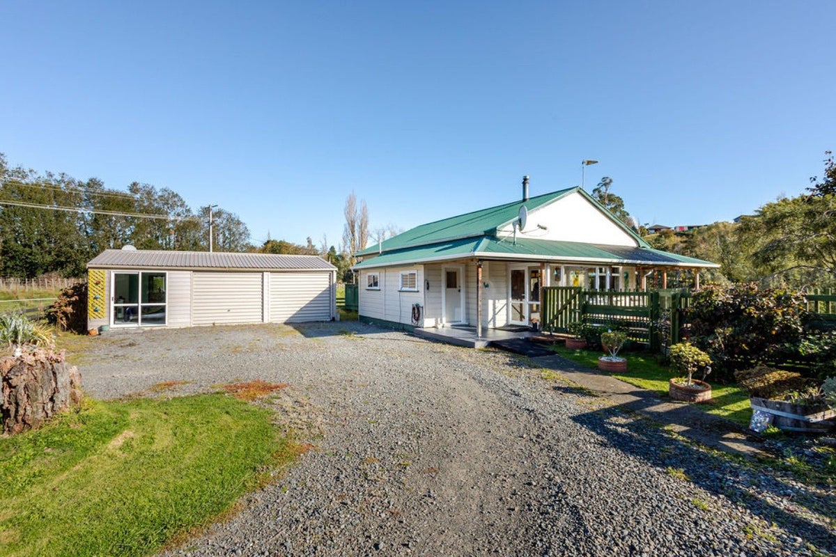 41 Riverdale Road, Dannevirke - Carousel 2