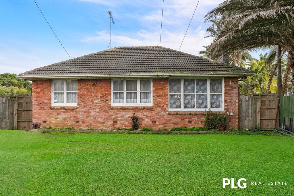 9 Clutha Crescent, Clover Park, Auckland - Carousel 2