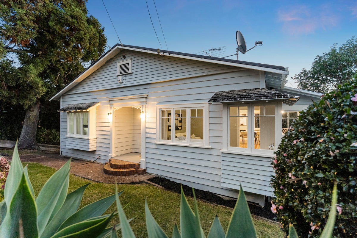 24 Kelvin Road, Remuera, Auckland - Carousel 1