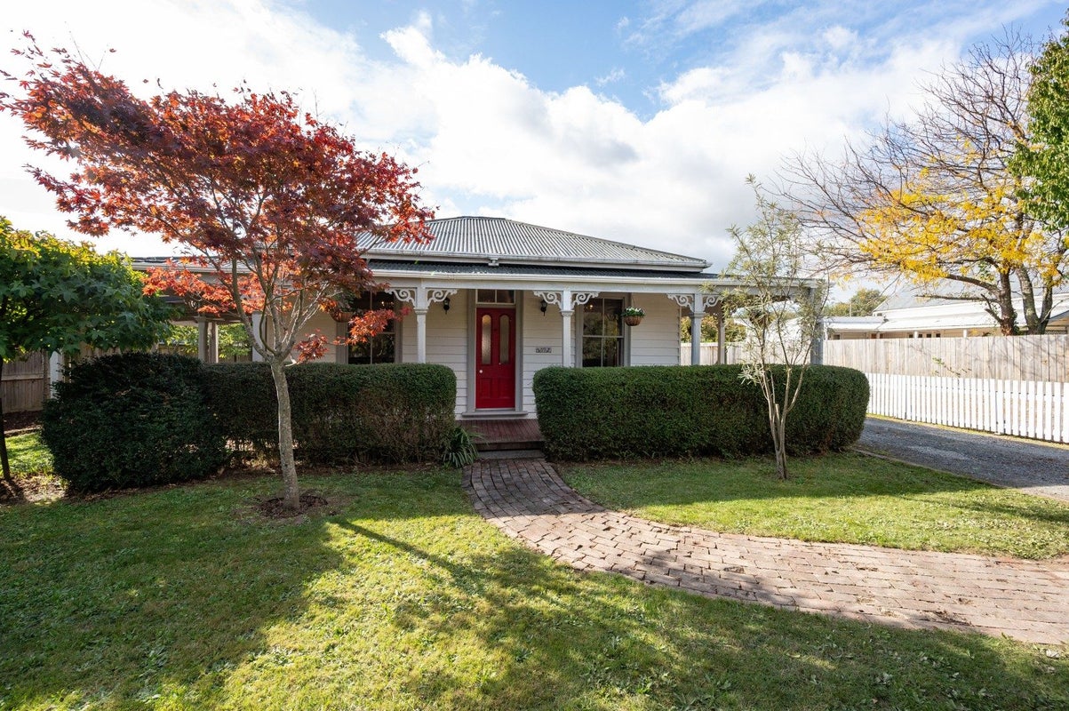 49 Ellis Street, Brightwater - Carousel 1
