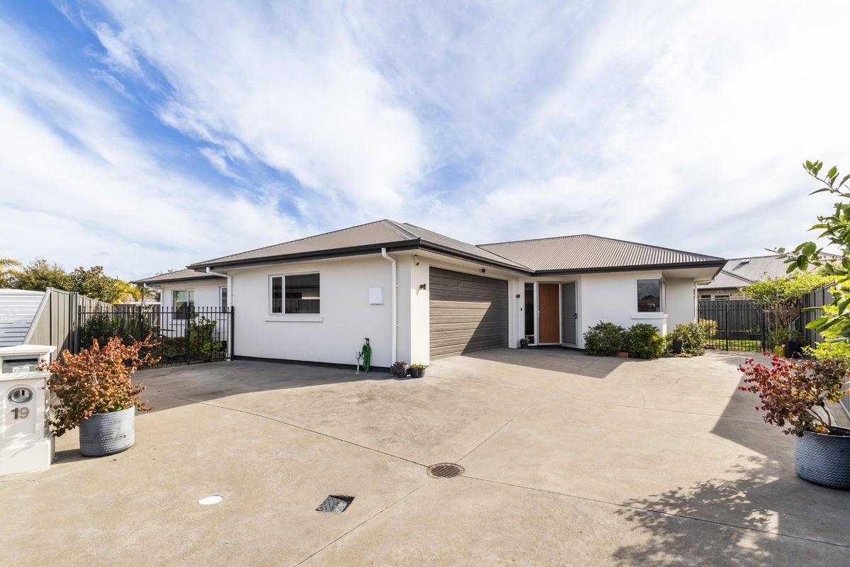 19 Pania Place, Poraiti, Napier - Carousel 18