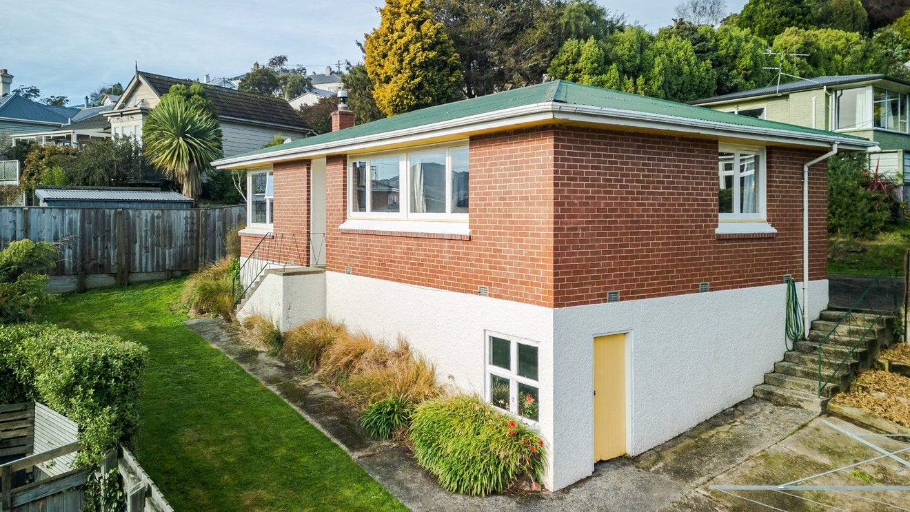 38 Oates Street, Kaikorai, Dunedin - Carousel 1