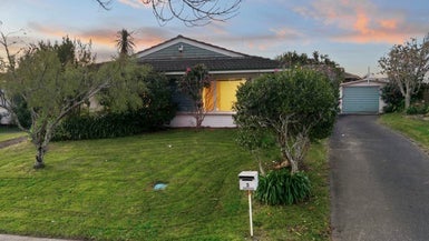 3 Pinero Place, Bucklands Beach, Auckland - Carousel 1