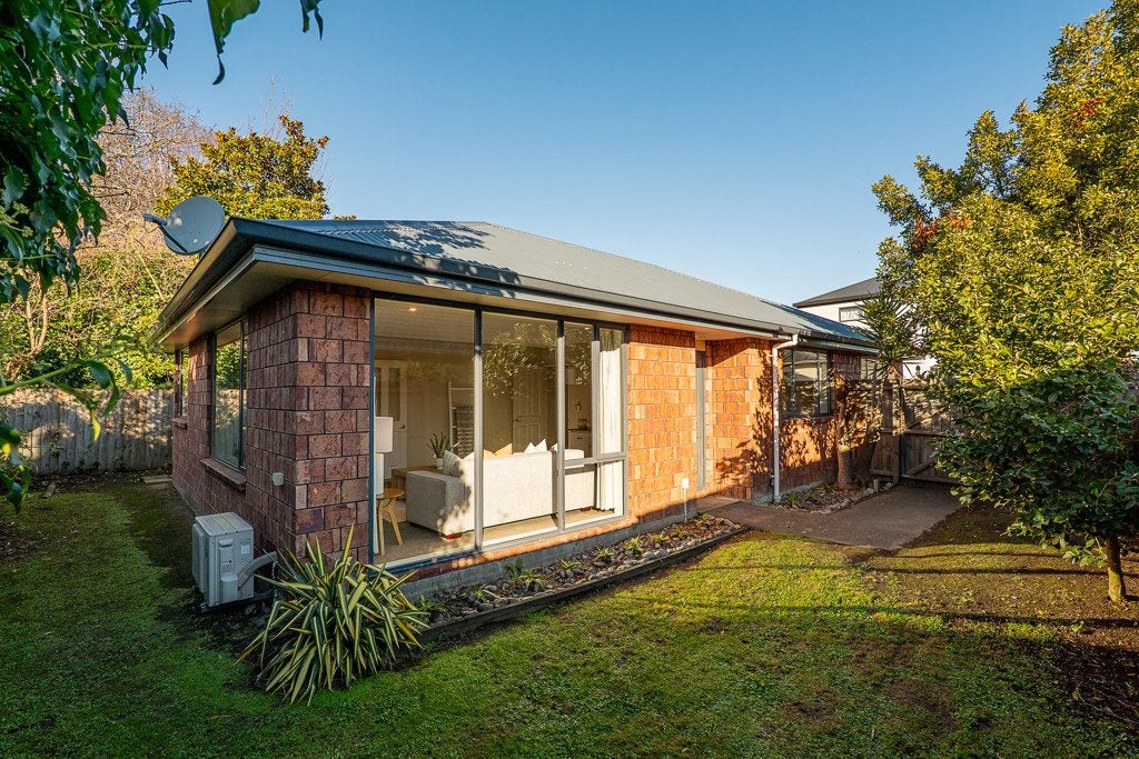 89 Charles Street, Waltham, Christchurch - Carousel 1