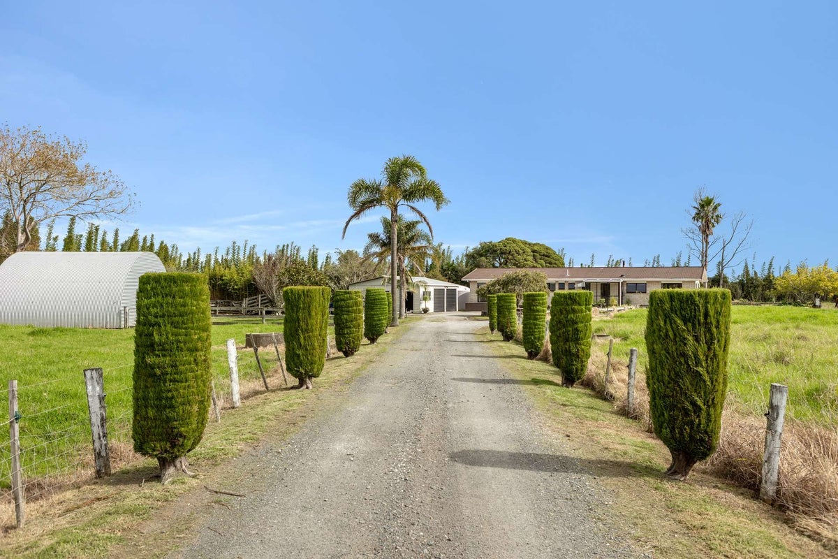 6 State Highway 1, AWANUI, PUKENUI - Carousel 2