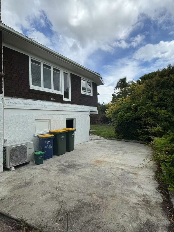 10 Seaview Road, Milford, Auckland - Carousel 2