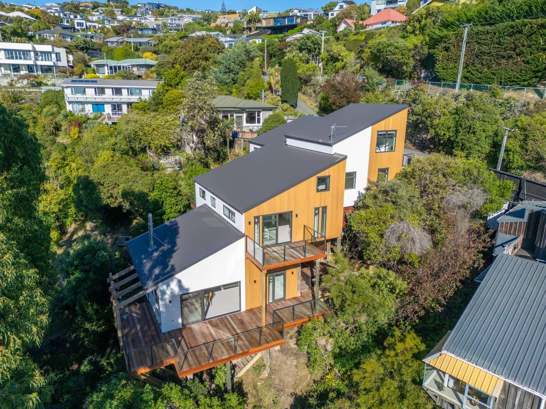 145 Mount Pleasant Road, Mount Pleasant, Christchurch - Carousel 1