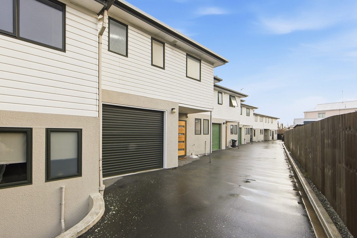 2/23 Austin Street, Sydenham, Christchurch - Carousel 2