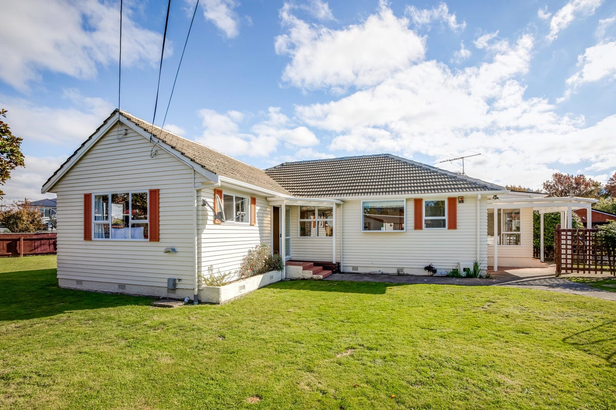 99 Thackeray Street, Trentham, Upper Hutt - Carousel 25