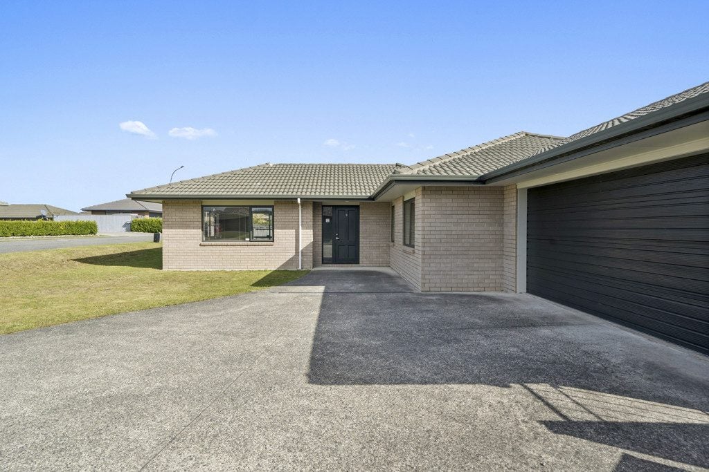 3 Percy Kinsman Crescent, Riverstone Terraces, Upper Hutt - Carousel 18