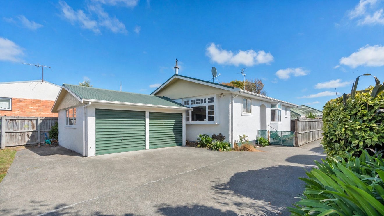 73 Frankleigh Street, Somerfield, Christchurch - Carousel 1