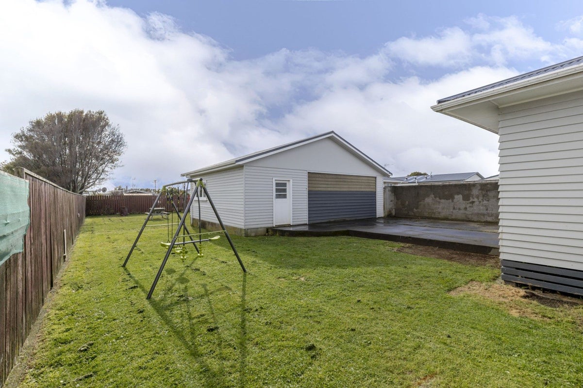 237 Huatoki Street, Upper Vogeltown, New Plymouth - Carousel 2