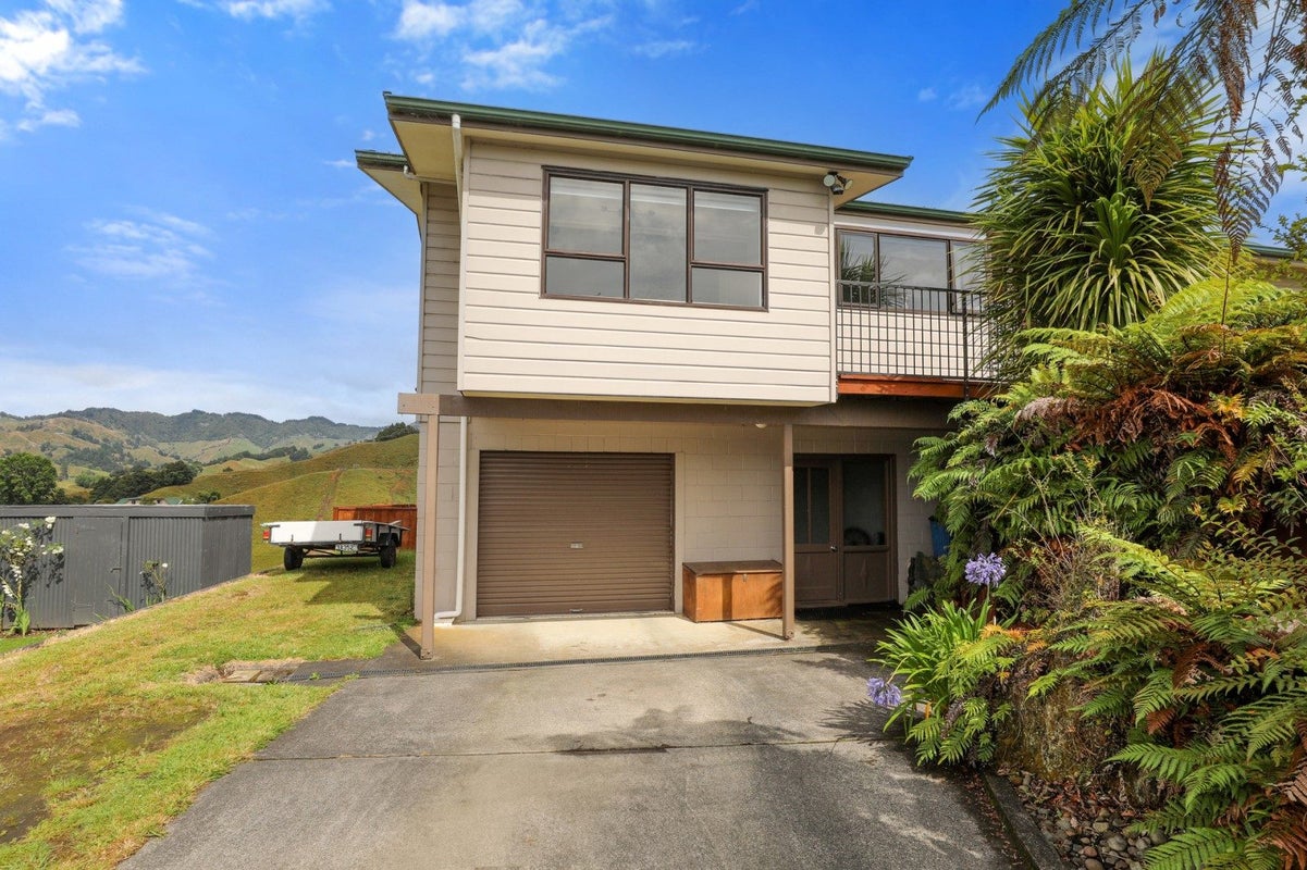 11 Byars Avenue, Taumarunui, Taumarunui - Carousel 25