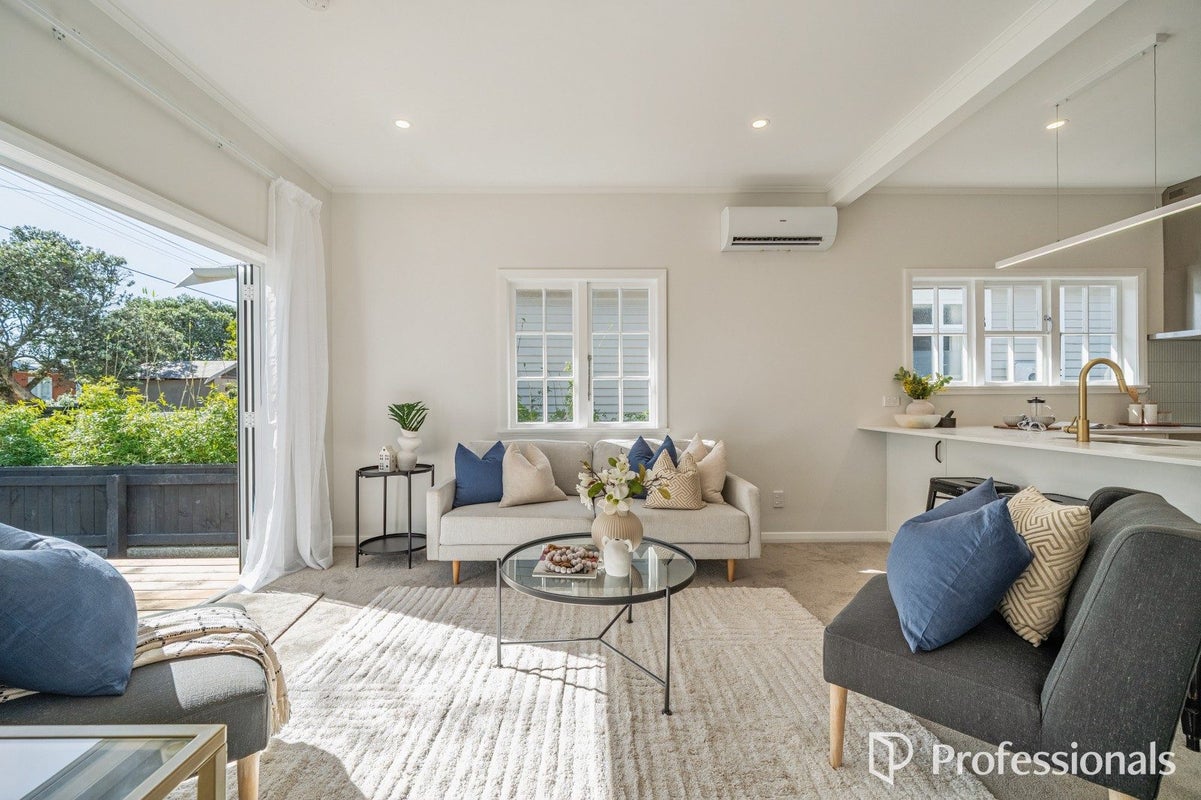 1/12 Trafalgar Street, Waiwhetu, Lower Hutt - Carousel 2