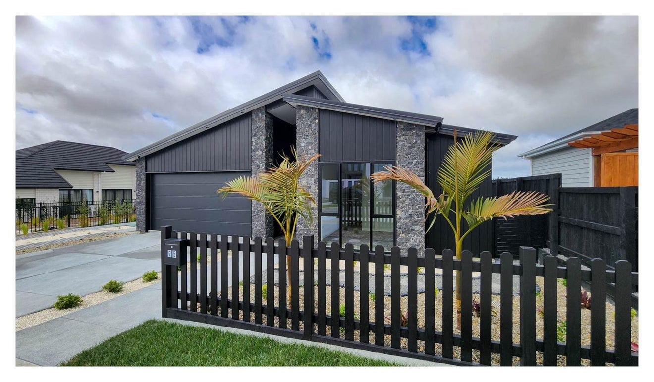 95 Parish Drive, Wainui, Wainui - Carousel 2