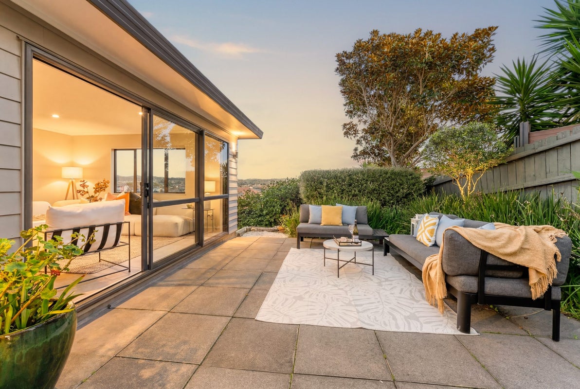 18 McKinley Road, Sunnyvale, Auckland - Carousel 2