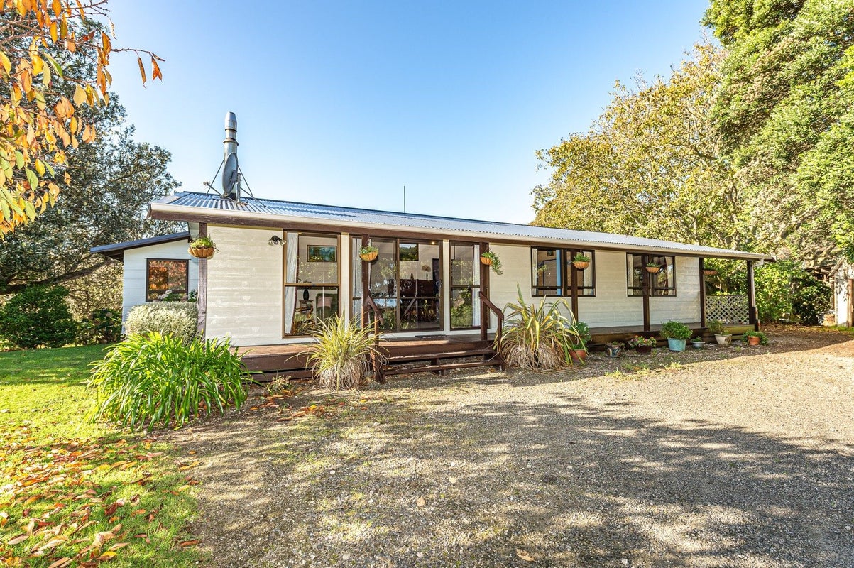 31 Maxwell Station Road, Maxwell, Whanganui - Carousel 1