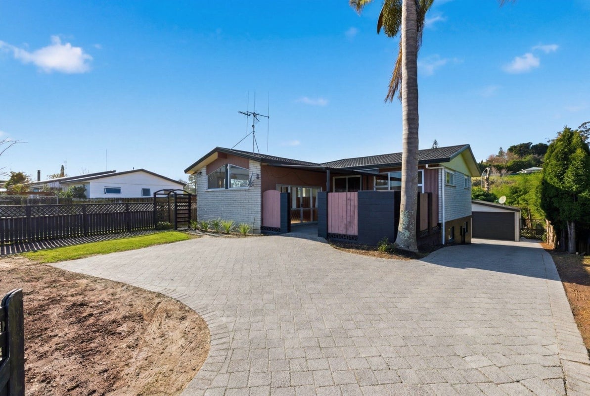 18 Olivine Street, Poike, Tauranga, Bay Of Plenty - Carousel 2
