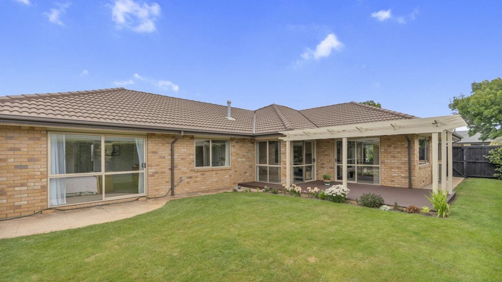 5 Ross Place, Northwood, Christchurch - Carousel 2