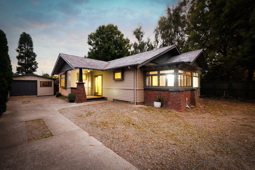 374 College Street, Hokowhitu, Palmerston North - Carousel 1