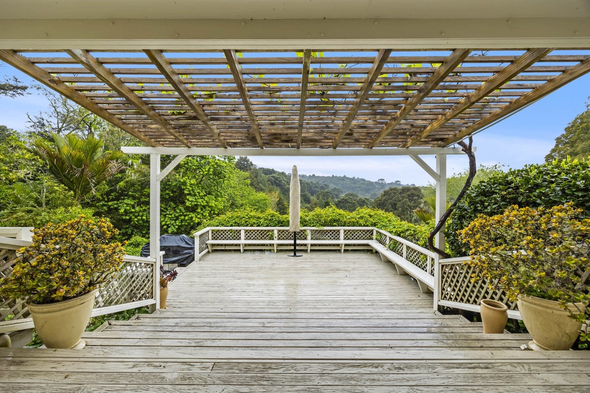 44 Sandstone Road, Whitford, Manurewa - Carousel 1