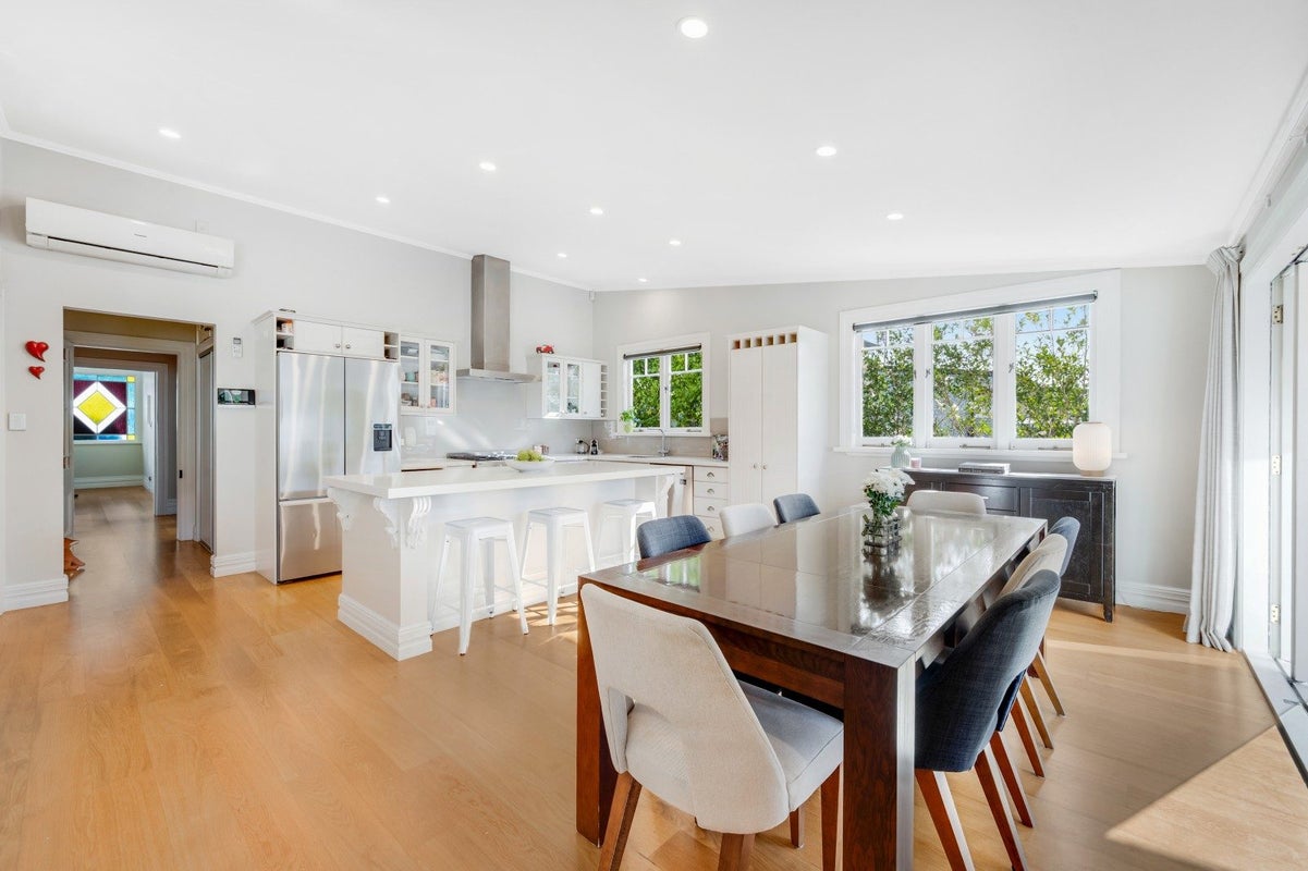 7 Sunnyvale Road, Greenlane, Auckland - Carousel 2