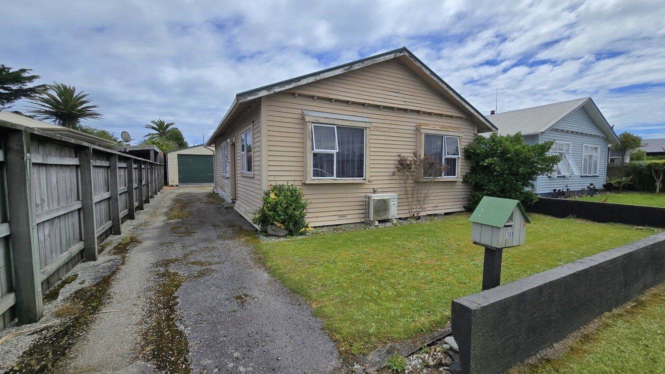 191 Revell Street, Hokitika - Carousel 1