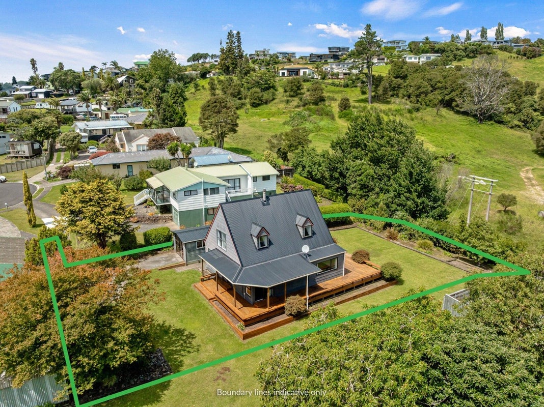 111 Tobie Place, Whangamata, Whangamata - Carousel 2