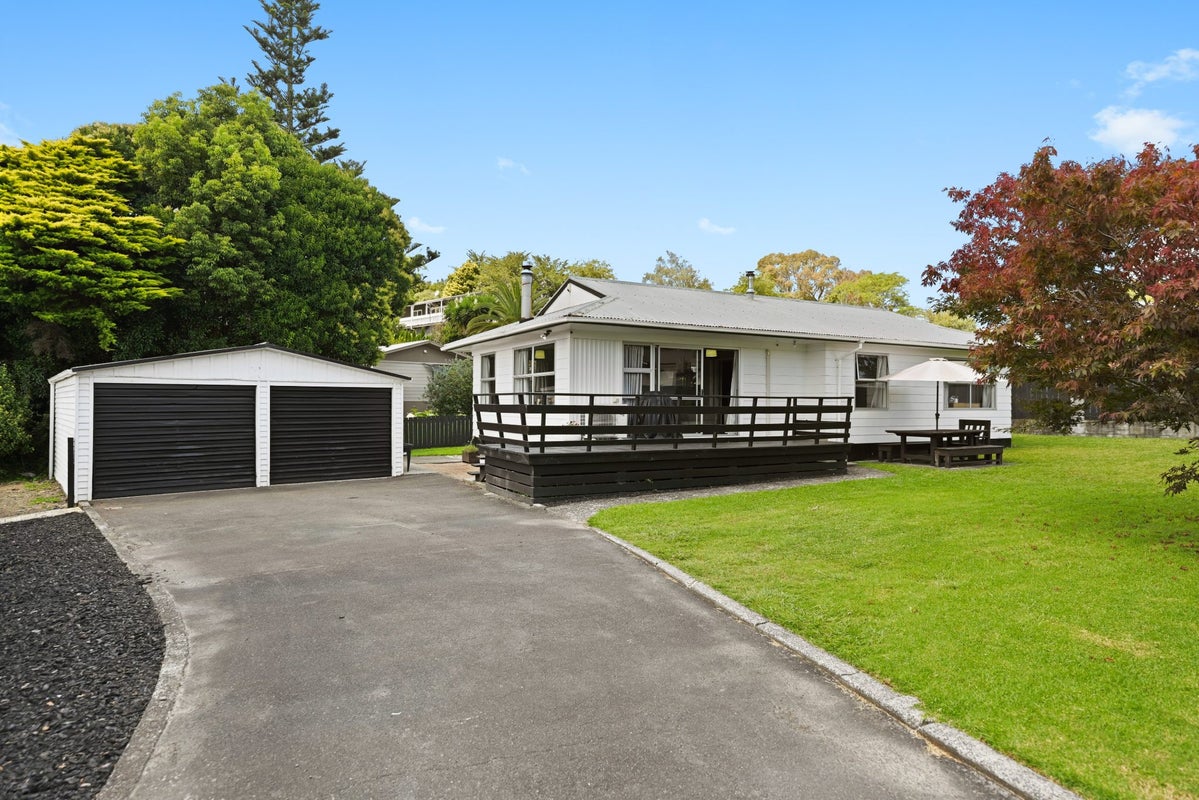 7 Norfolk Place, Pukete, Hamilton - Carousel 1