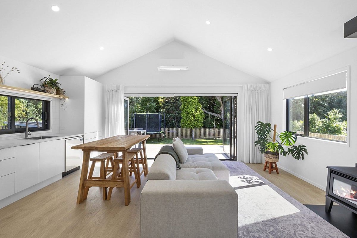 36D Gaine Street, New Plymouth, New Plymouth - Carousel 2