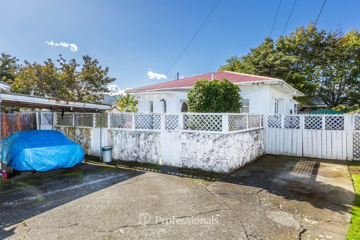 29A John Street, Trentham, Upper Hutt - Carousel 1