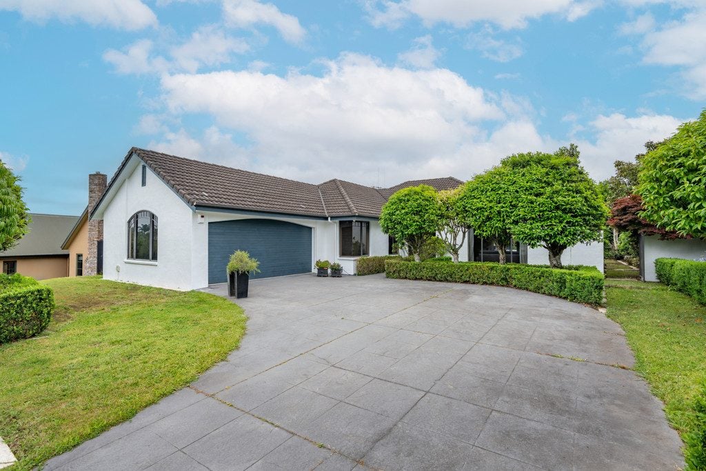 5 Strathconnan Court, Rototuna, Hamilton - Carousel 1
