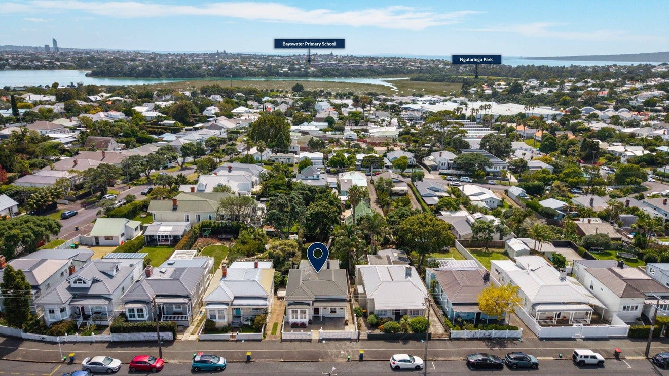 108 Calliope Road, Stanley Point, Auckland - Carousel 24