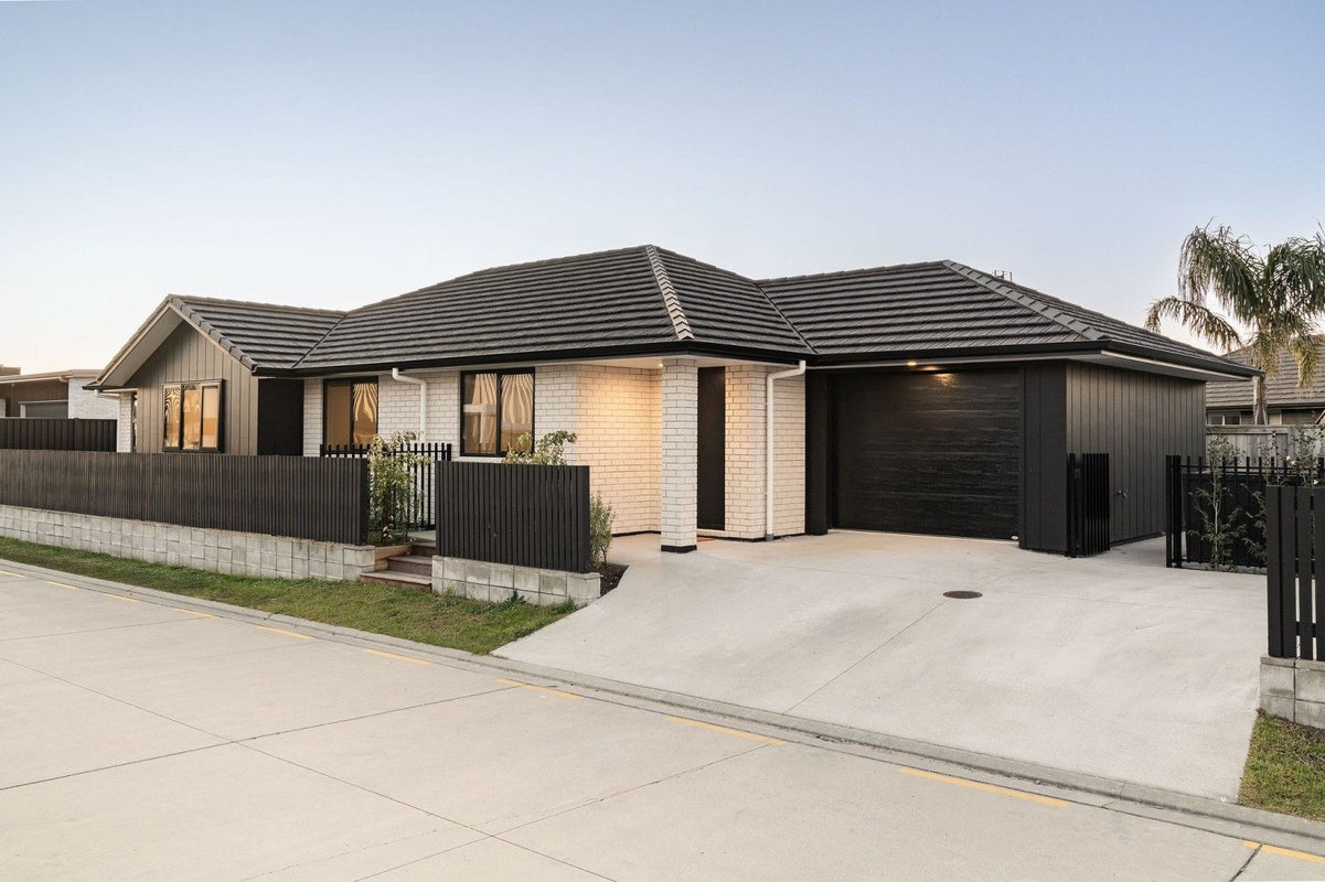 22 Rehua Way, Papamoa, Papamoa - Carousel 1