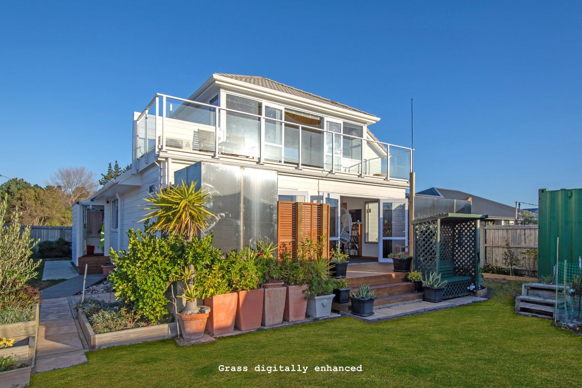 24 Grantley Street, New Brighton, Christchurch - Carousel 1