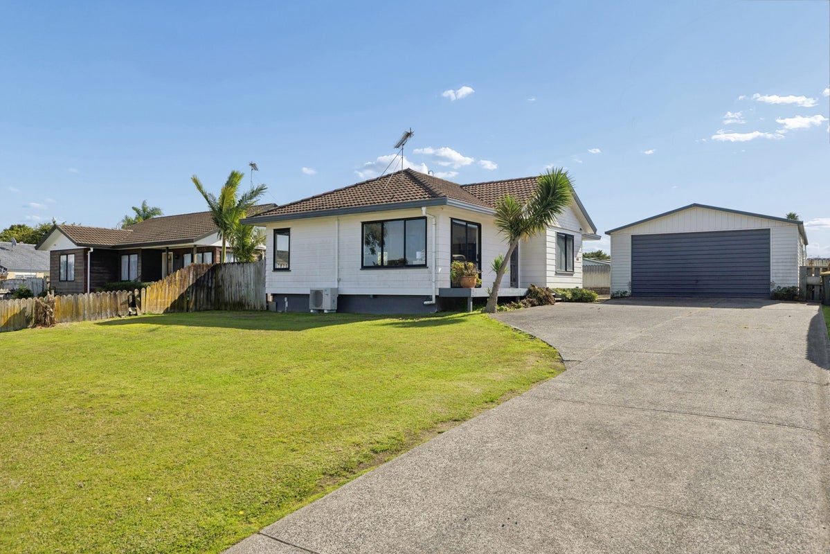 7 Rosemead Place, Randwick Park, Auckland - Carousel 1