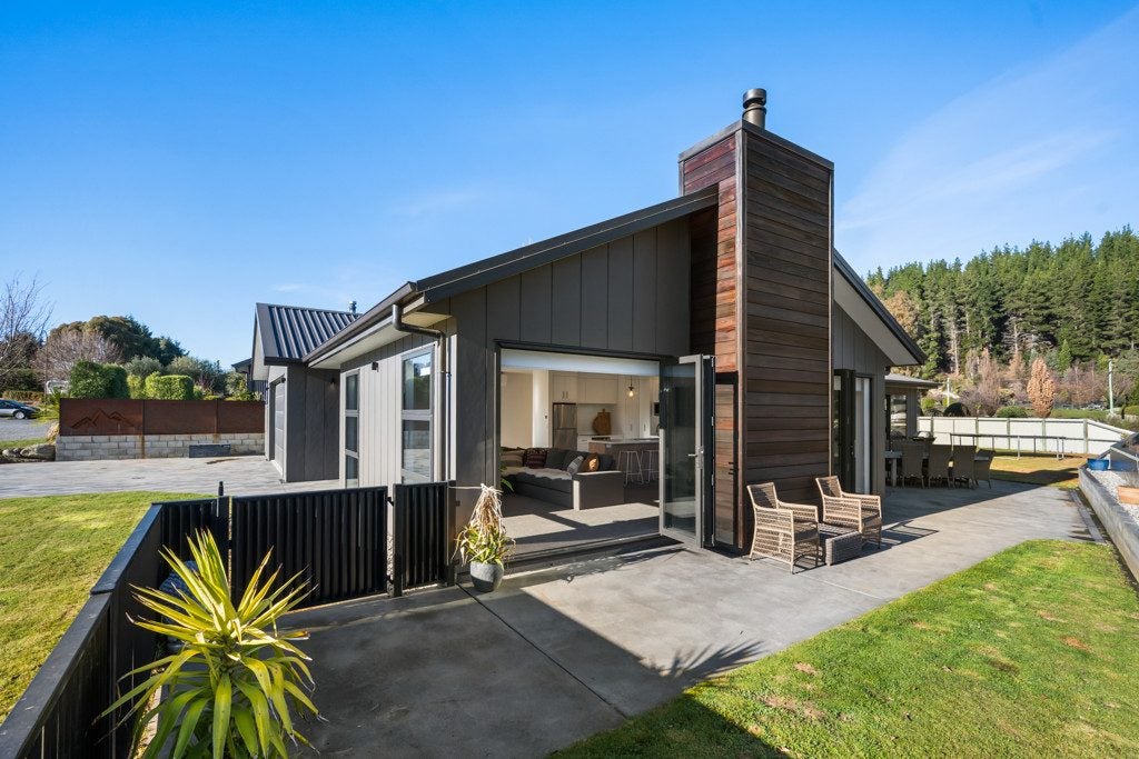 10 Alice Burn Drive, Cromwell - Carousel 1